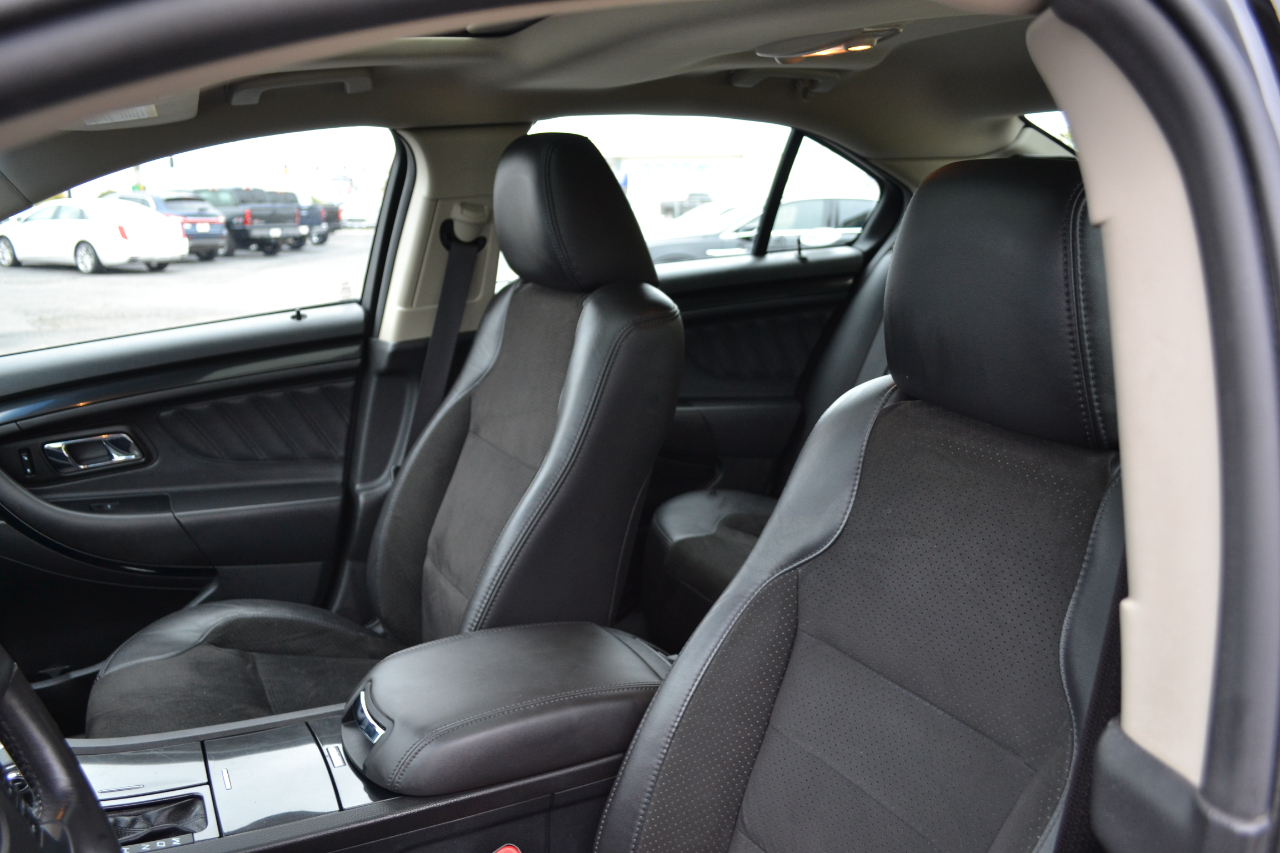 Ford Taurus SHO AWD 2011 Ford Taurus SHO AWD 2011