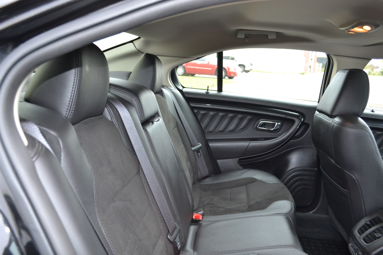 Ford Taurus SHO AWD 2011 Ford Taurus SHO AWD 2011