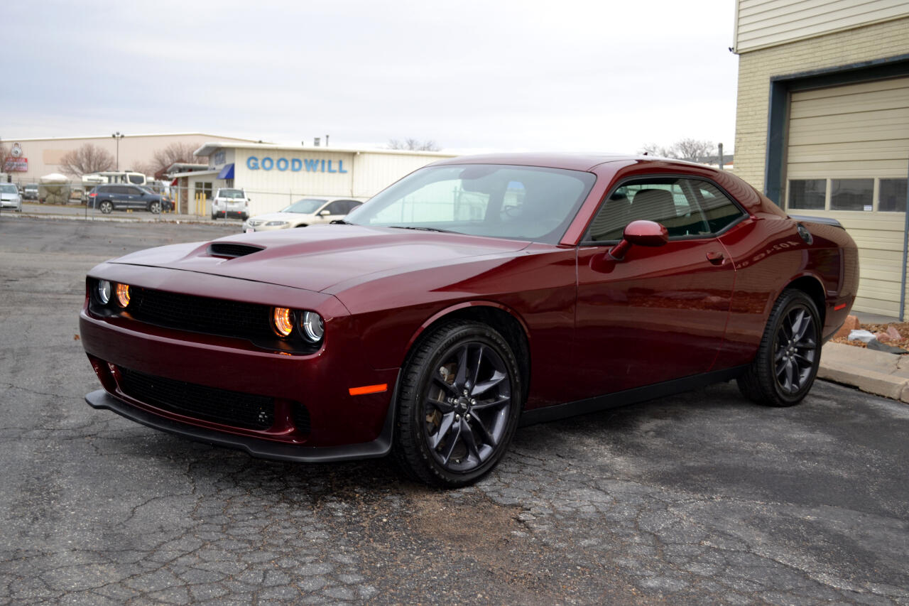 Dodge Challenger GT AWD 2021