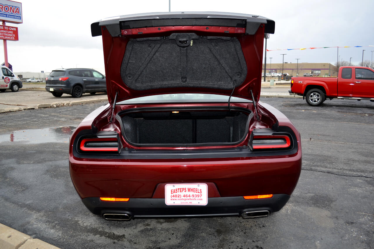 Dodge Challenger GT AWD 2021