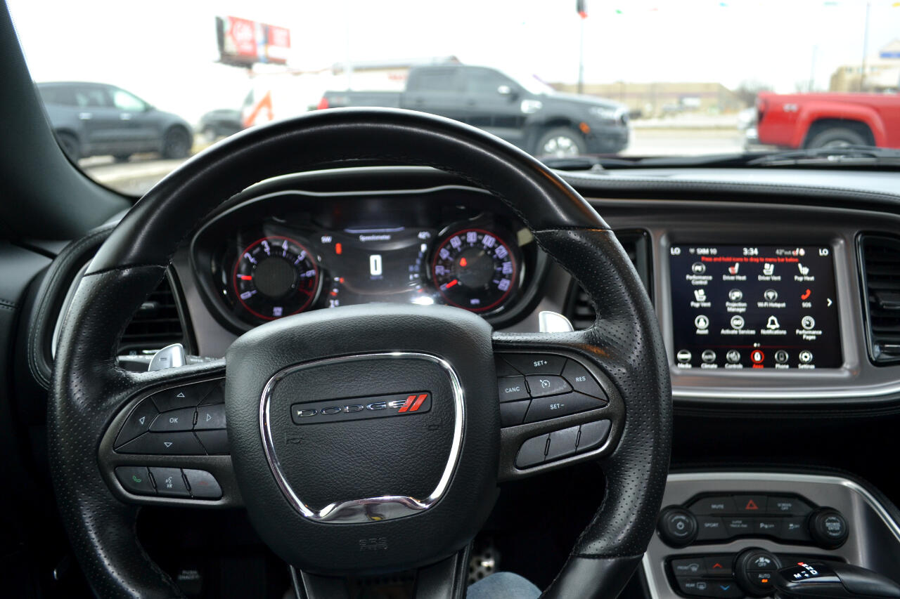 Dodge Challenger GT AWD 2021