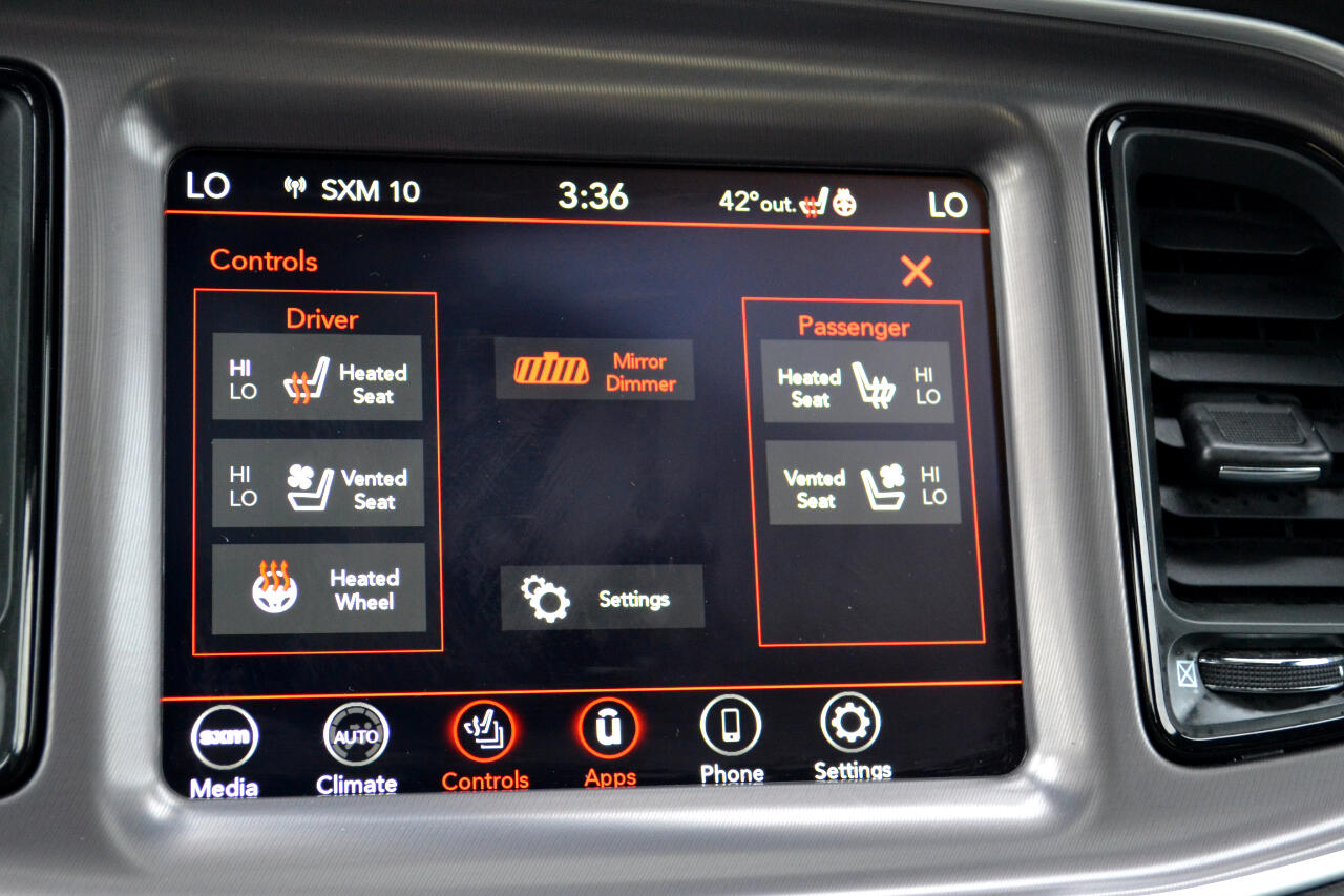 Dodge Challenger GT AWD 2021