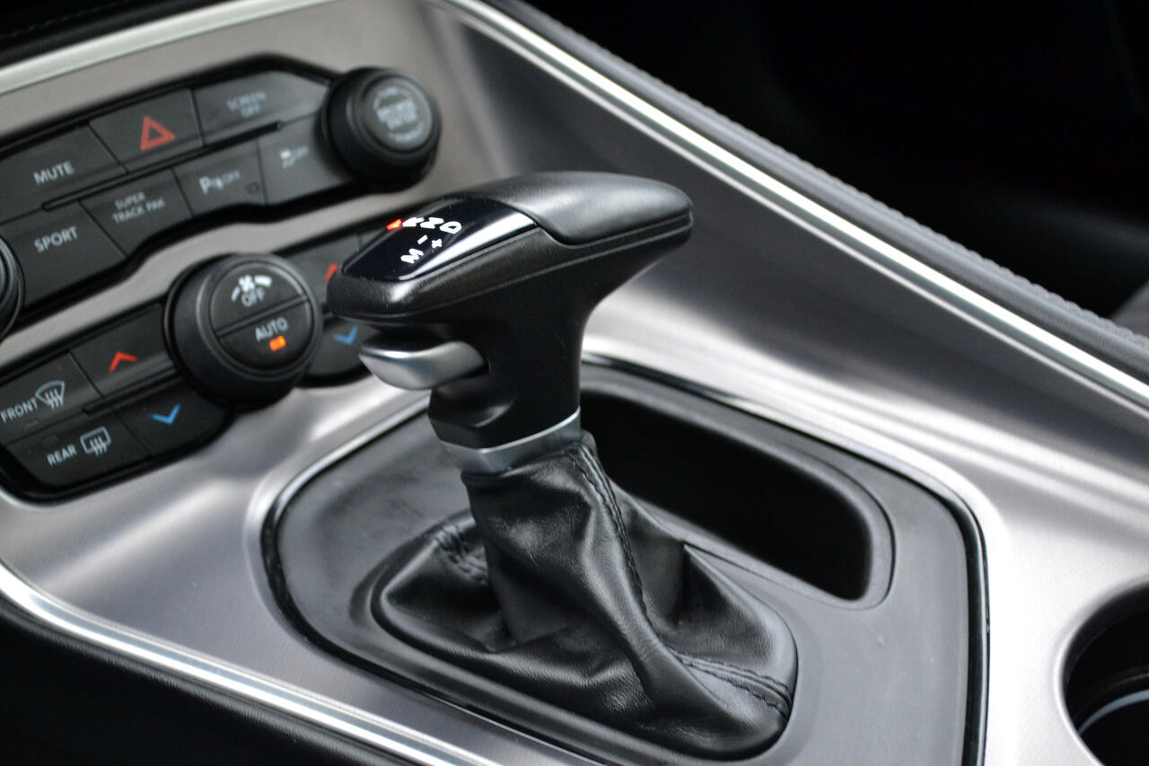 Dodge Challenger GT AWD 2021