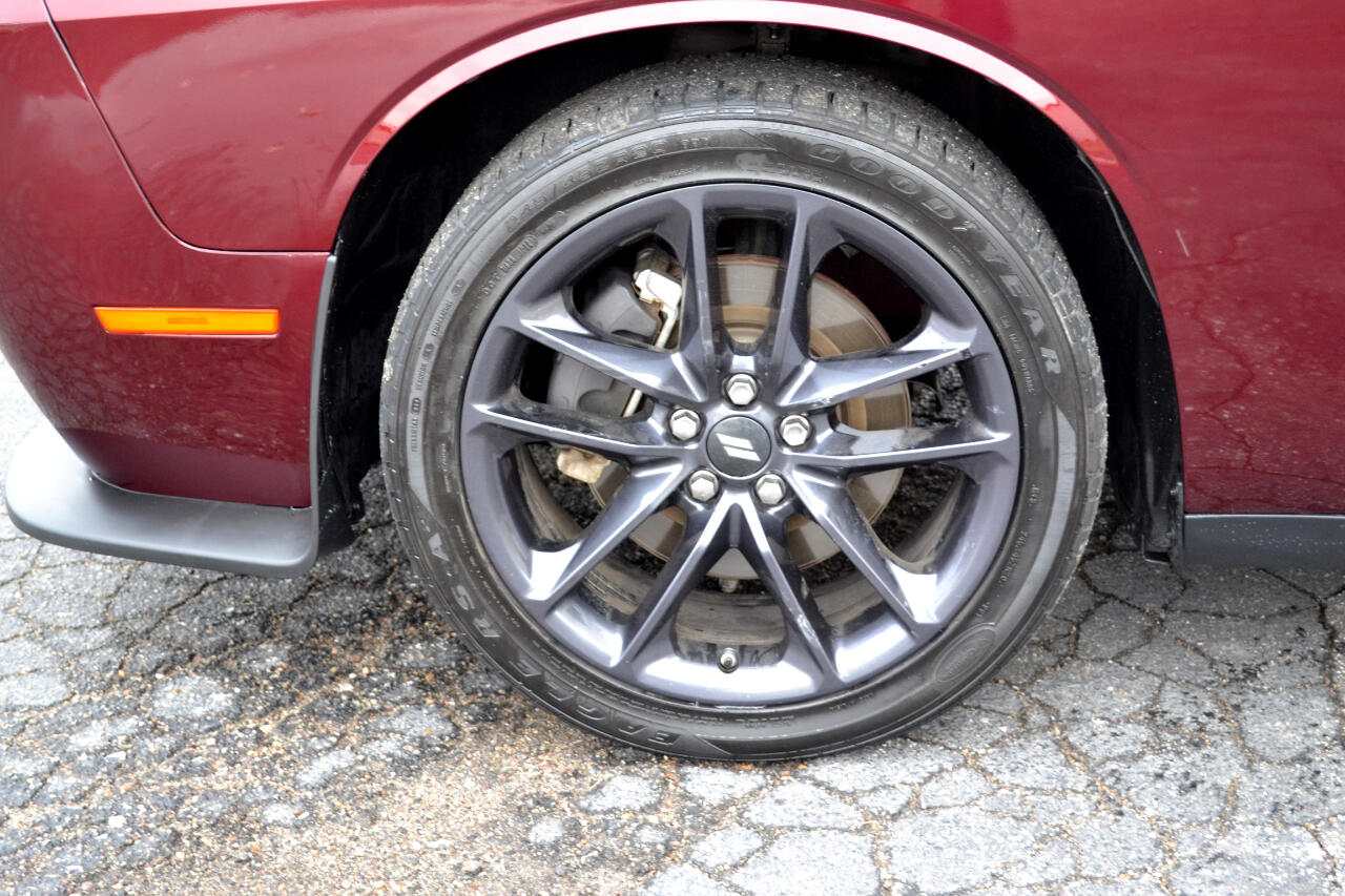 Dodge Challenger GT AWD 2021