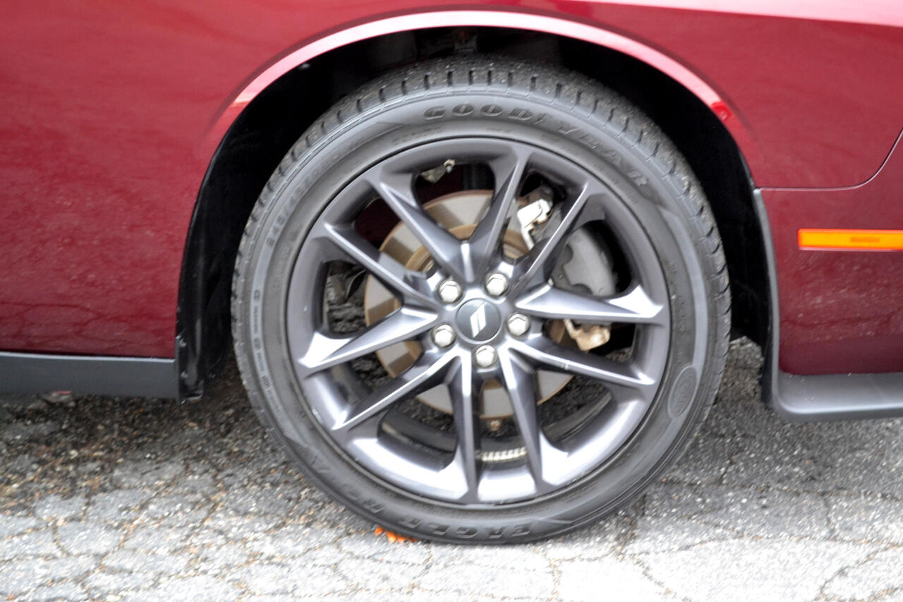 Dodge Challenger GT AWD 2021