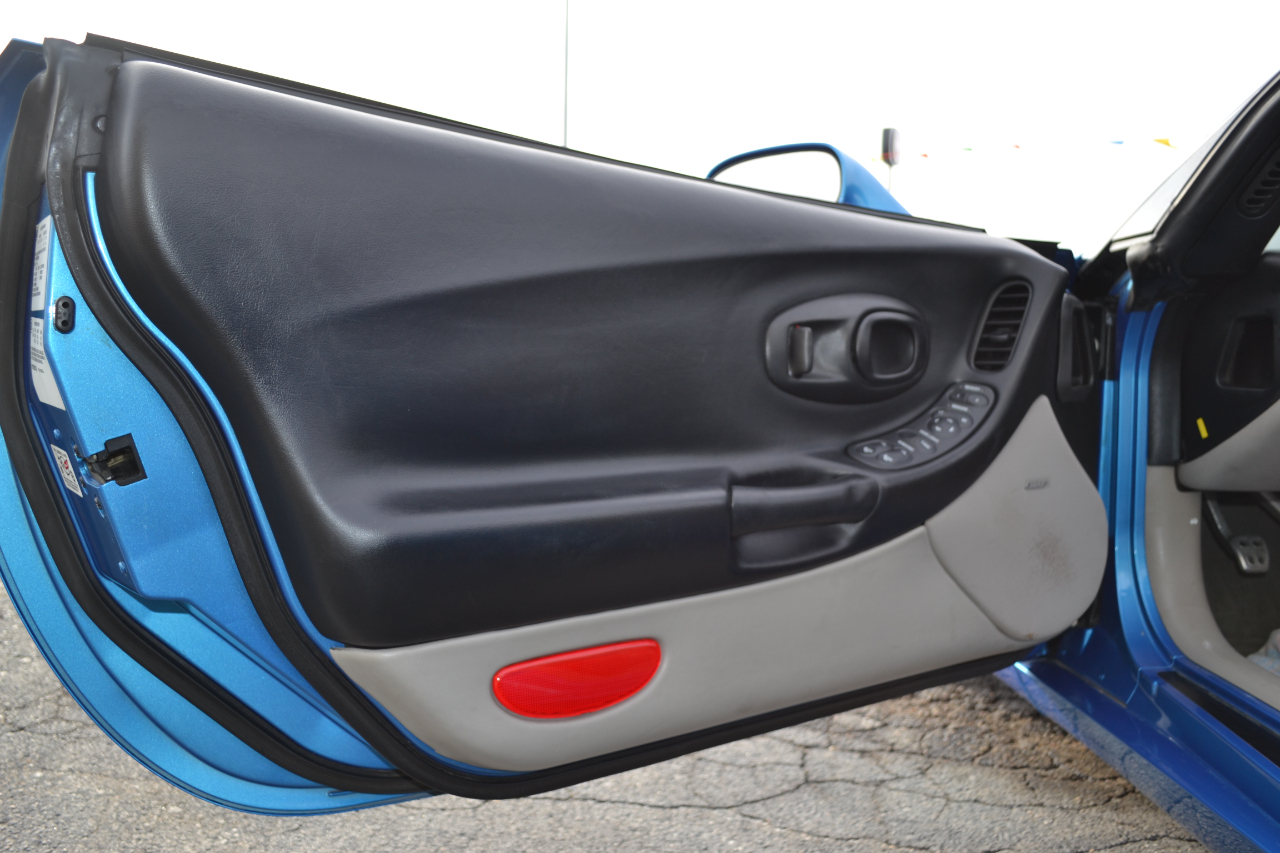 Chevrolet Corvette Convertible 2000