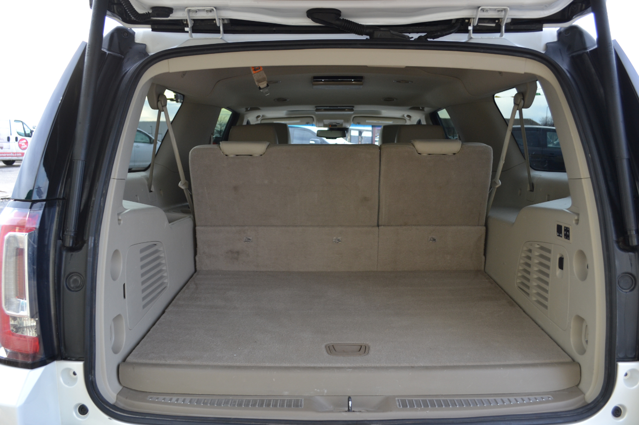 GMC Yukon XL Denali 4WD 2017