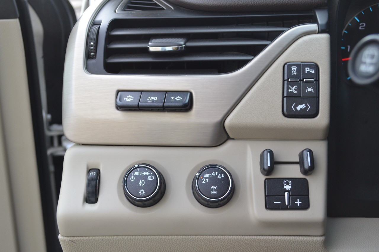 GMC Yukon XL Denali 4WD 2017