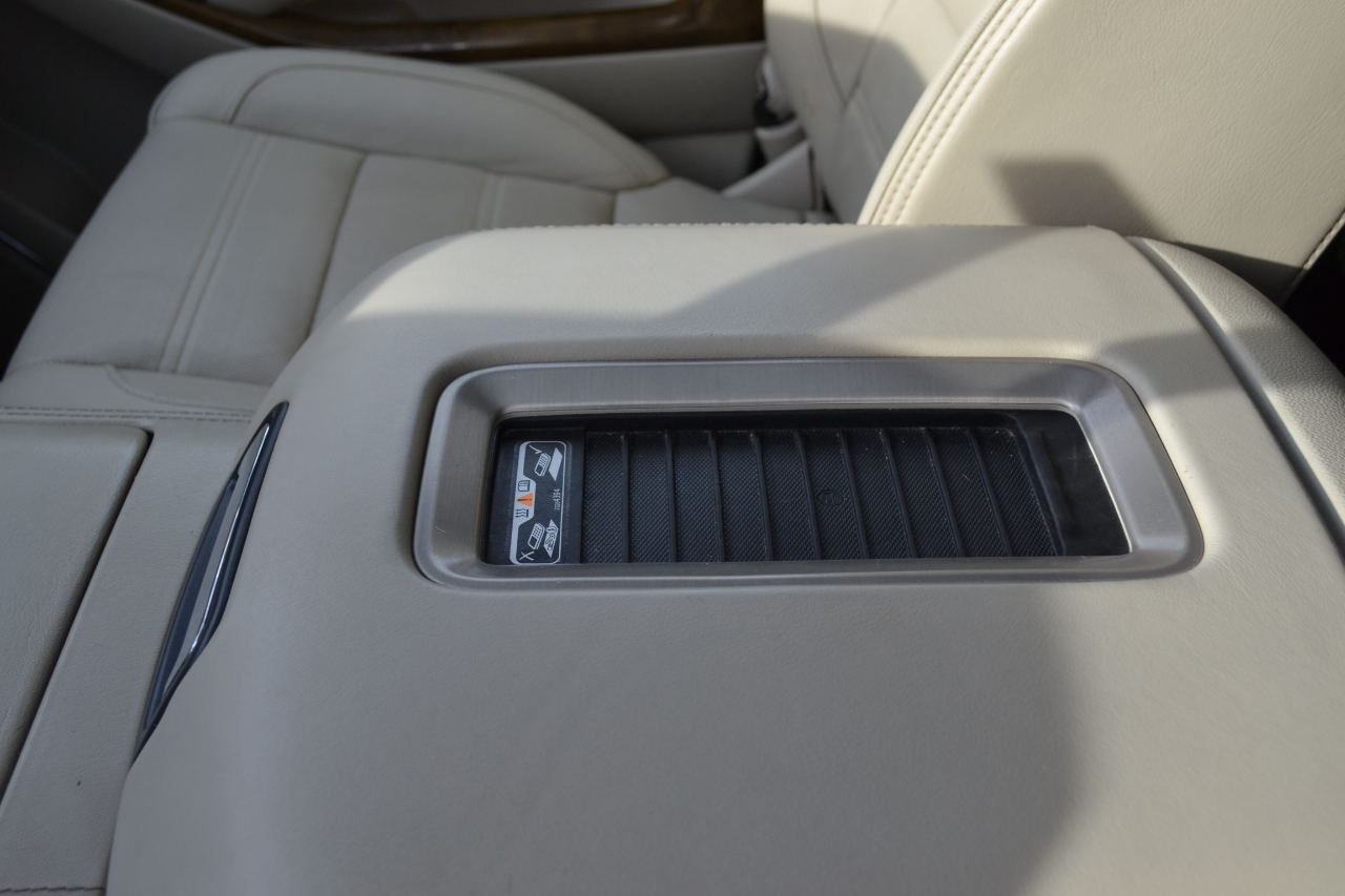 GMC Yukon XL Denali 4WD 2017