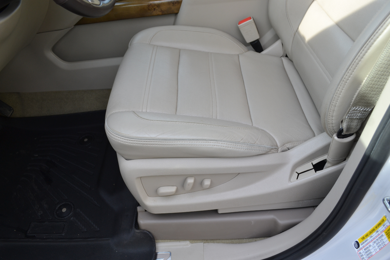 GMC Yukon XL Denali 4WD 2017