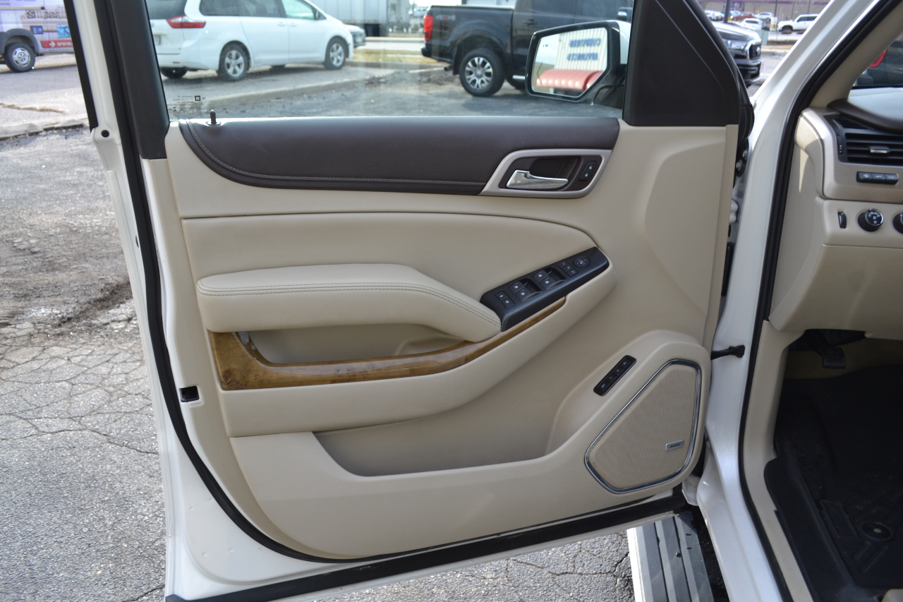 GMC Yukon XL Denali 4WD 2017