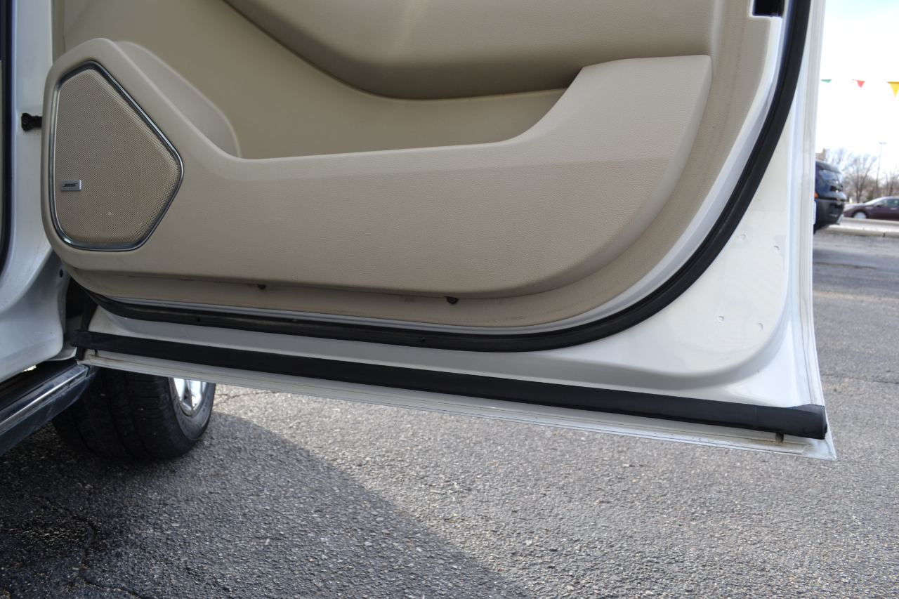 GMC Yukon XL Denali 4WD 2017