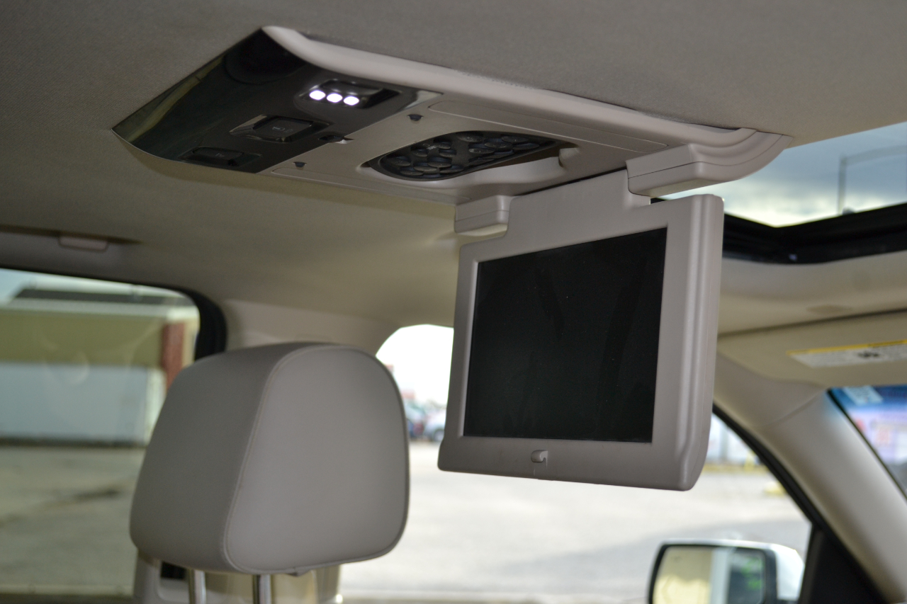 GMC Yukon XL Denali 4WD 2017