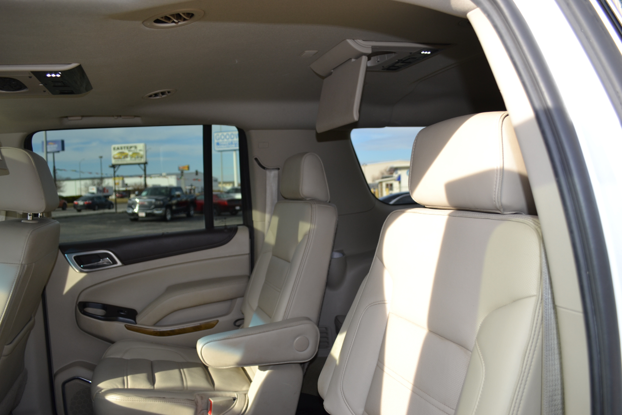 GMC Yukon XL Denali 4WD 2017