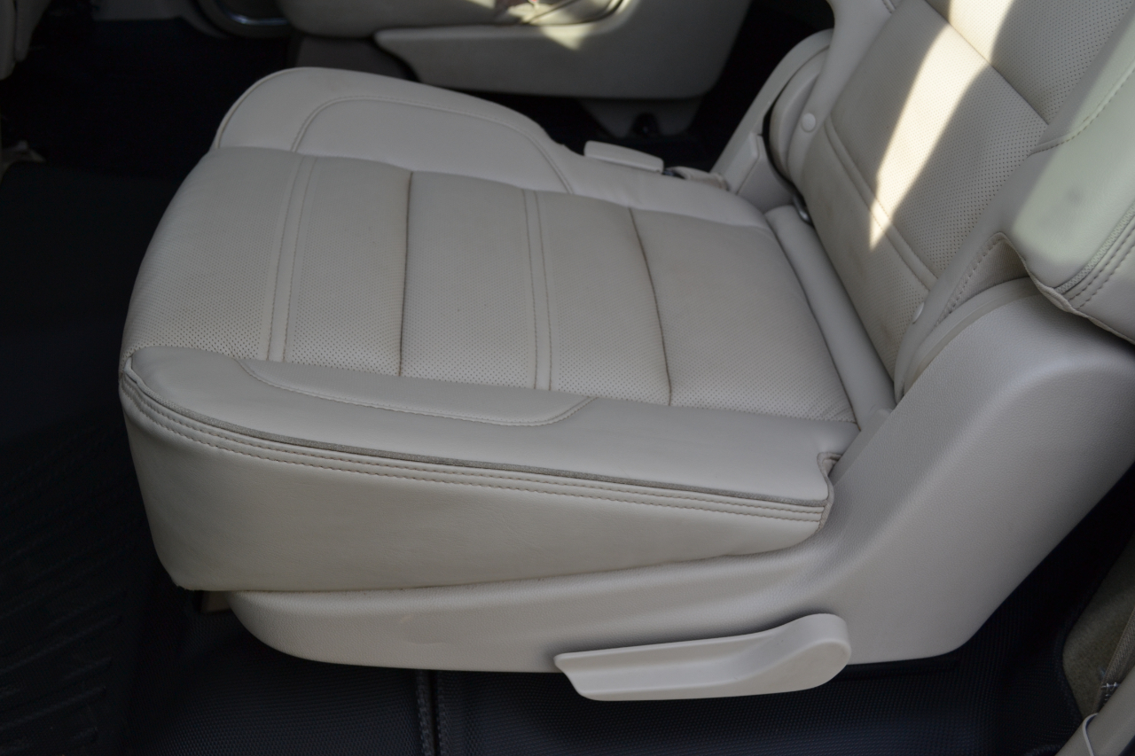 GMC Yukon XL Denali 4WD 2017