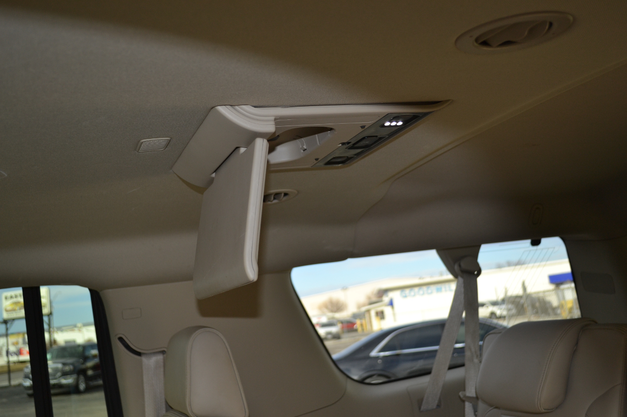 GMC Yukon XL Denali 4WD 2017