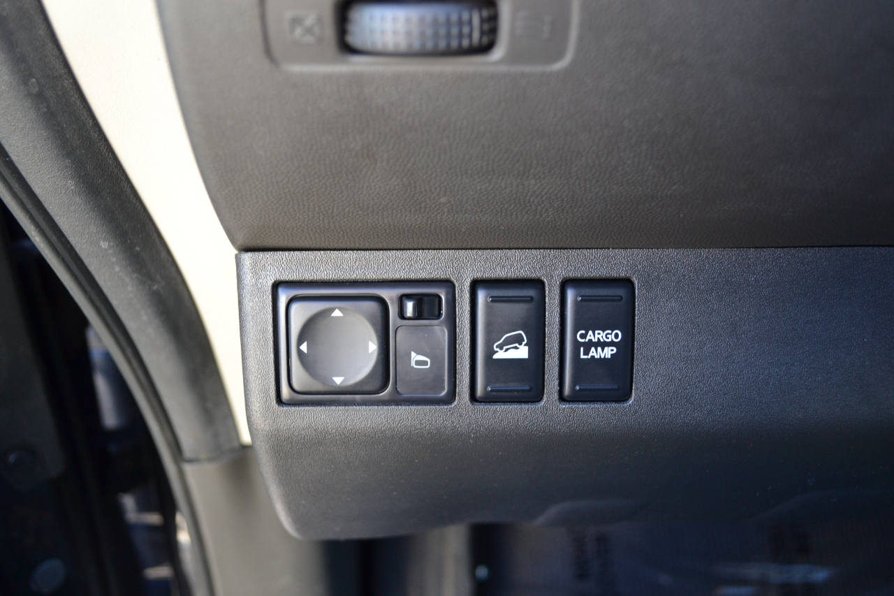 Nissan Frontier PRO-4X Crew Cab 5AT 4WD 2016