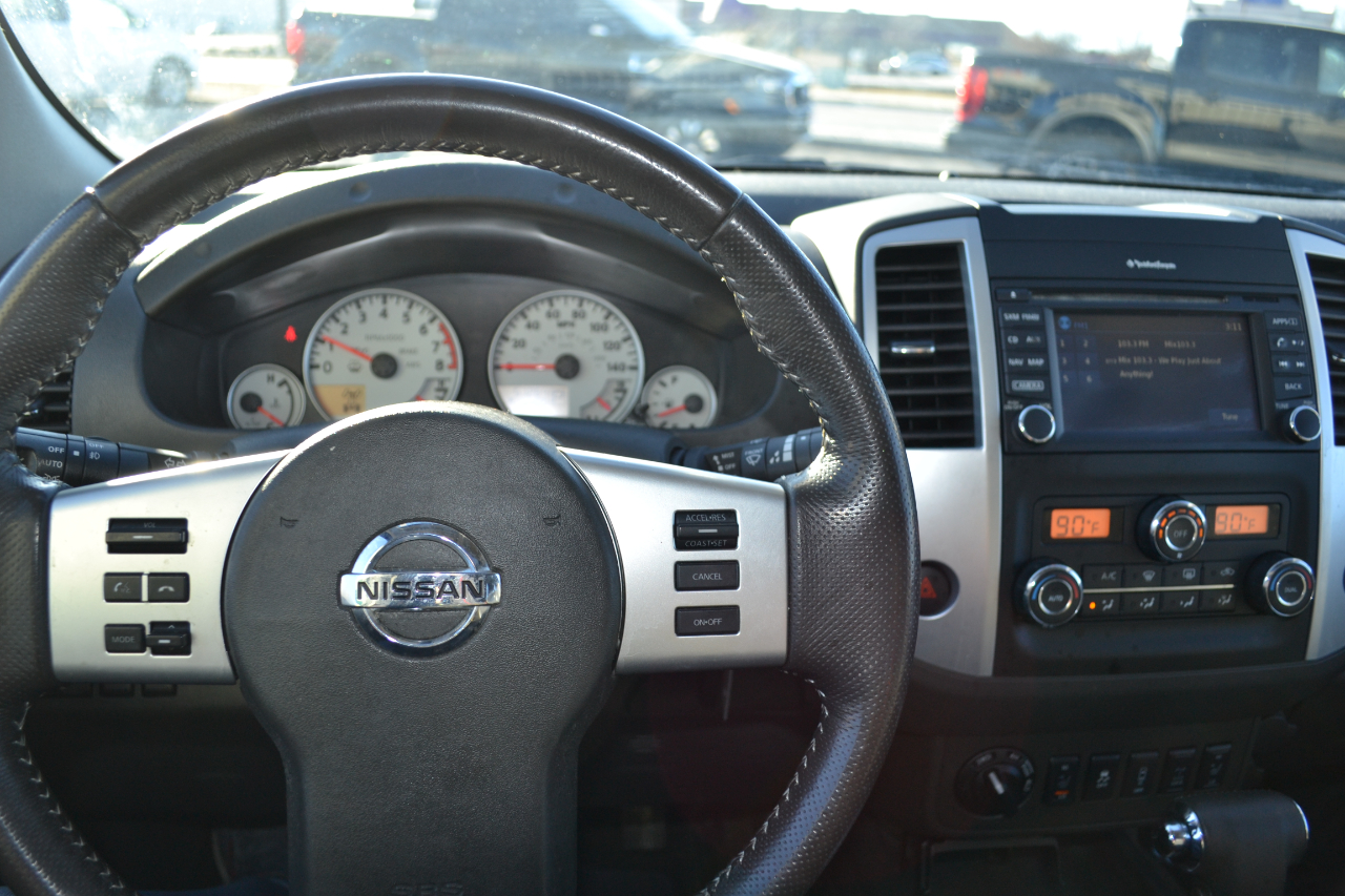 Nissan Frontier PRO-4X Crew Cab 5AT 4WD 2016