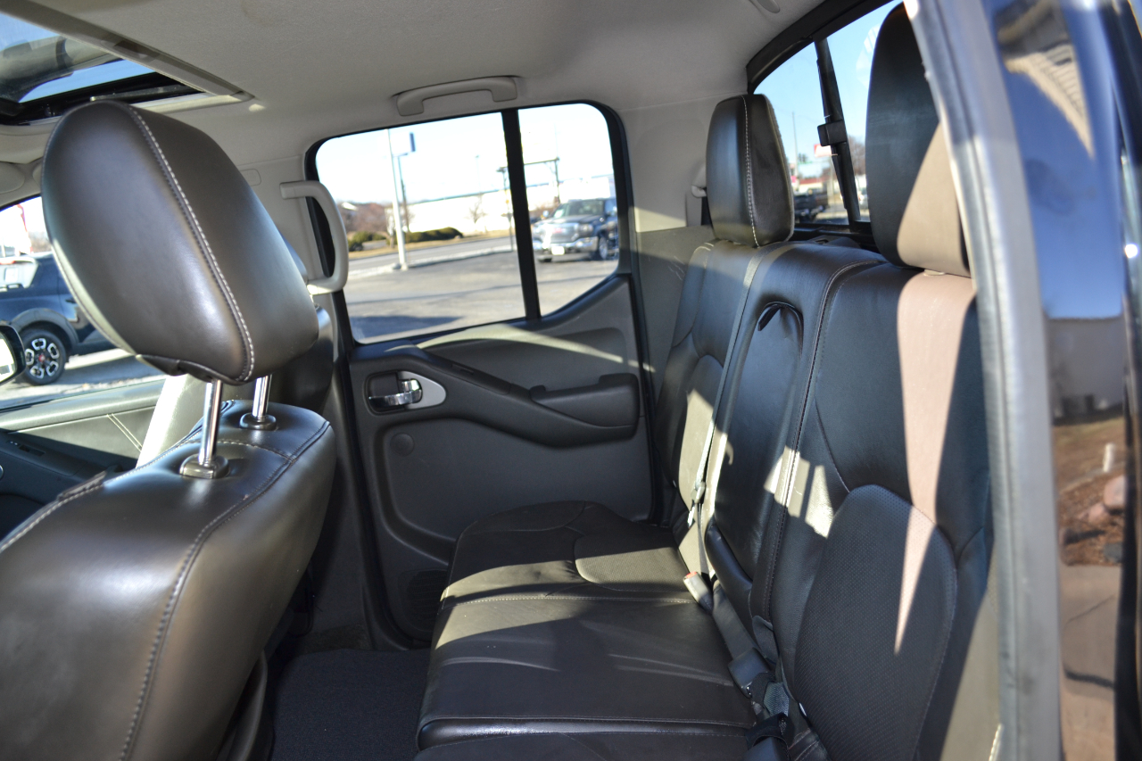 Nissan Frontier PRO-4X Crew Cab 5AT 4WD 2016