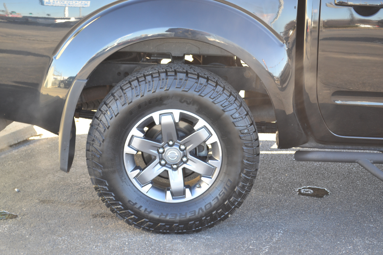 Nissan Frontier PRO-4X Crew Cab 5AT 4WD 2016