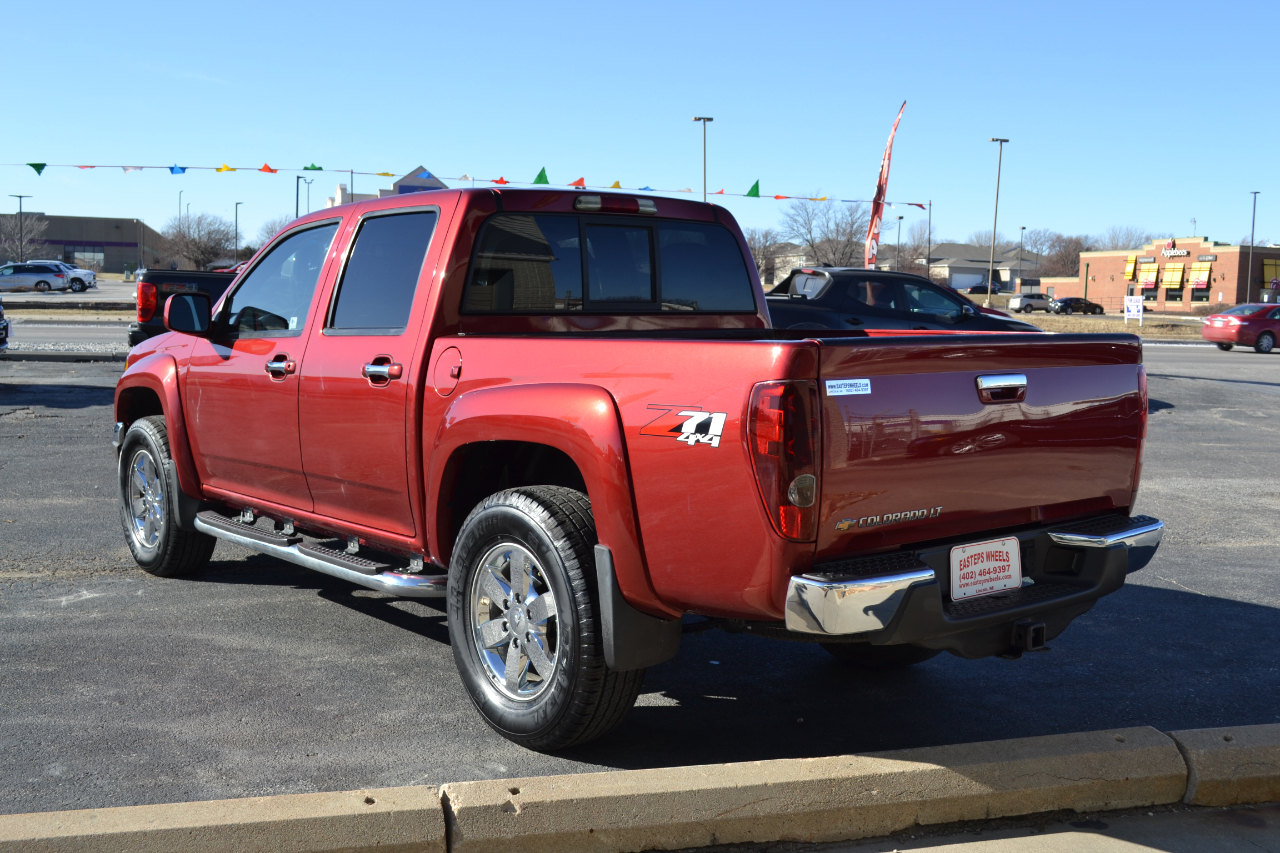 Chevrolet Colorado 2LT Crew Cab 4WD 2011