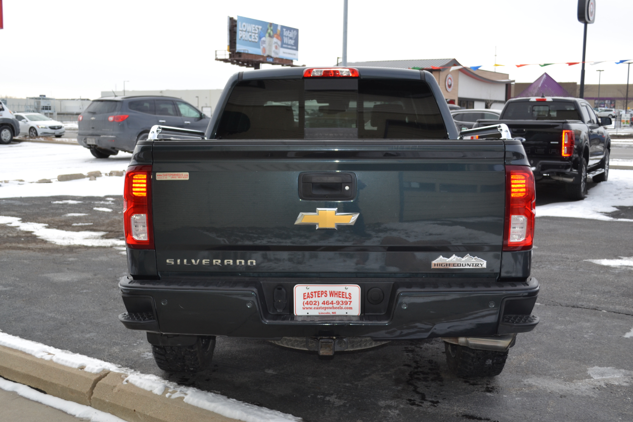 Chevrolet Silverado 1500 High Country Crew Cab Short Box 4WD 2017