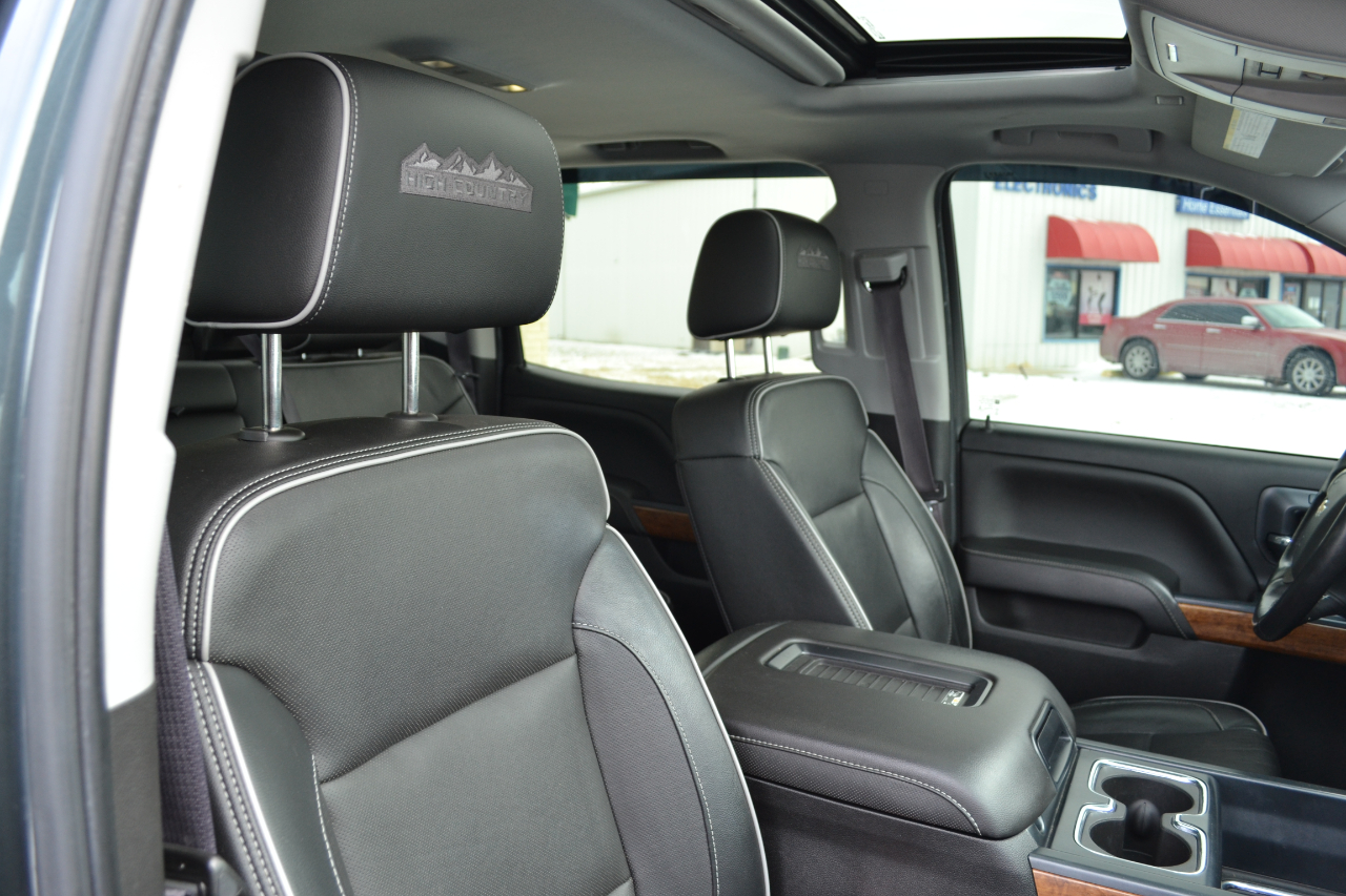 Chevrolet Silverado 1500 High Country Crew Cab Short Box 4WD 2017