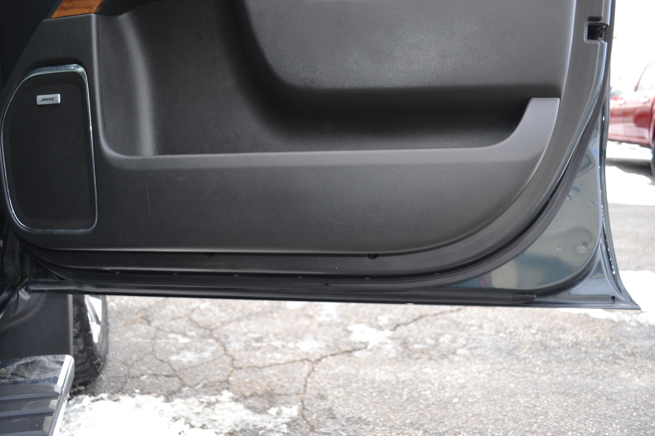 Chevrolet Silverado 1500 High Country Crew Cab Short Box 4WD 2017