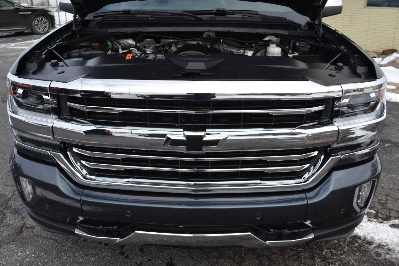 Chevrolet Silverado 1500 High Country Crew Cab Short Box 4WD 2017