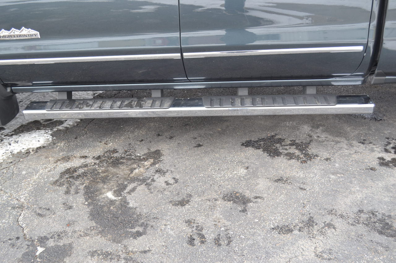 Chevrolet Silverado 1500 High Country Crew Cab Short Box 4WD 2017