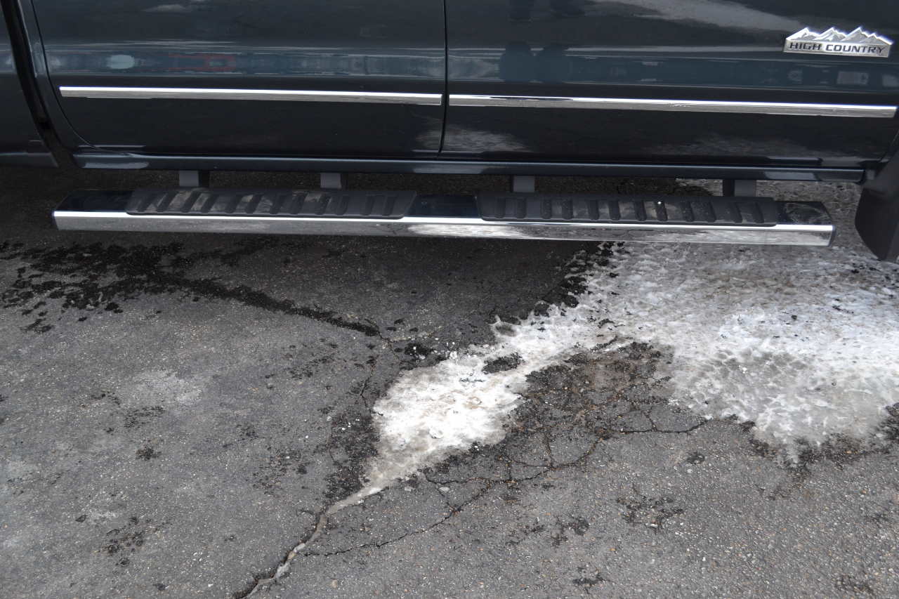 Chevrolet Silverado 1500 High Country Crew Cab Short Box 4WD 2017