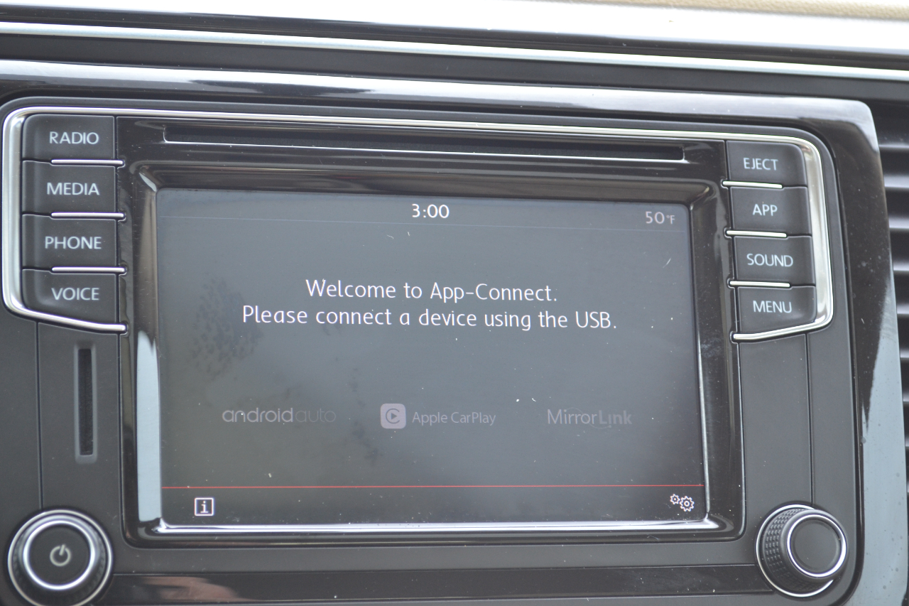 Volkswagen Beetle 2.0T SE 2018