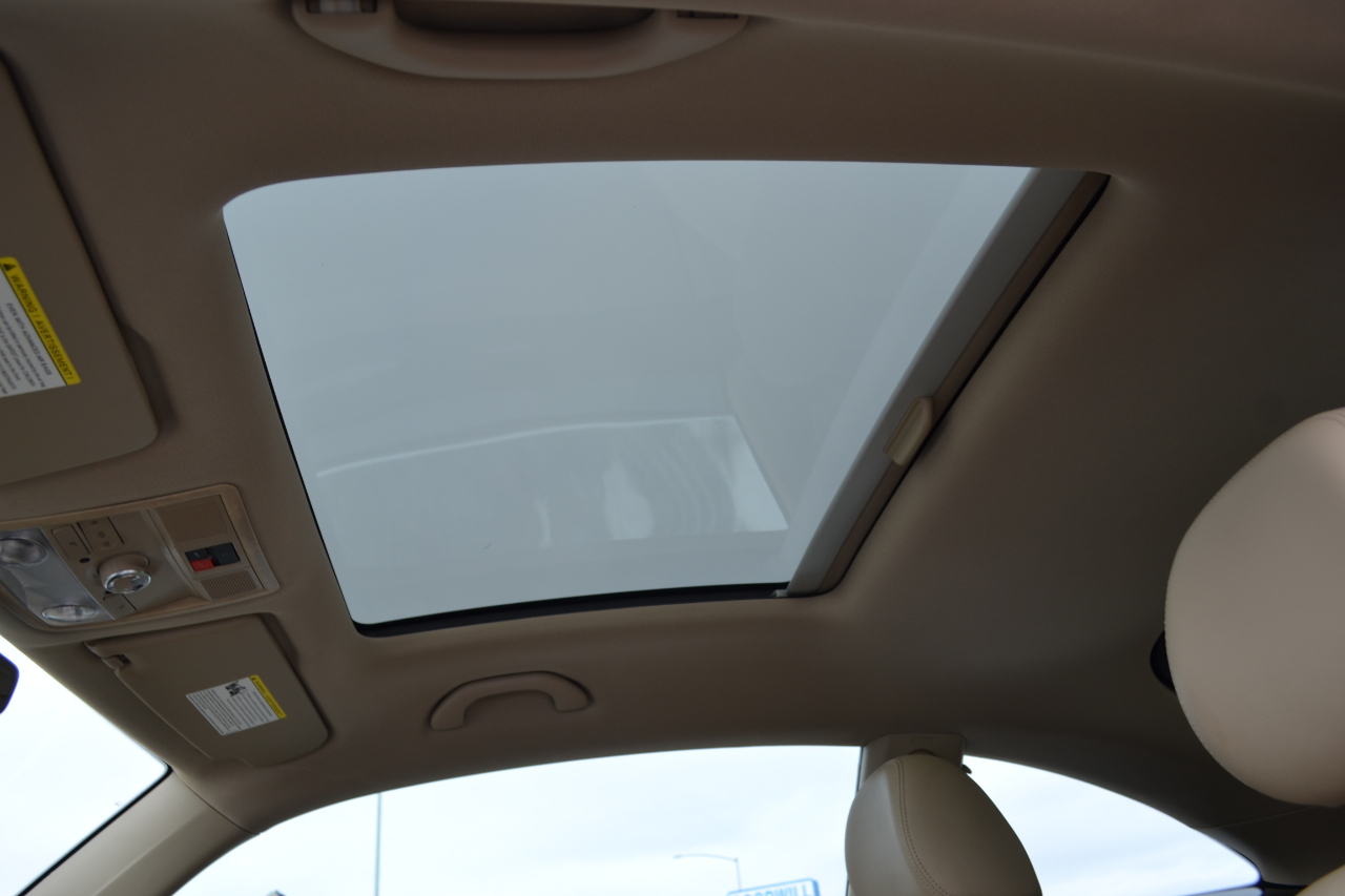 Volkswagen Beetle 2.0T SE 2018