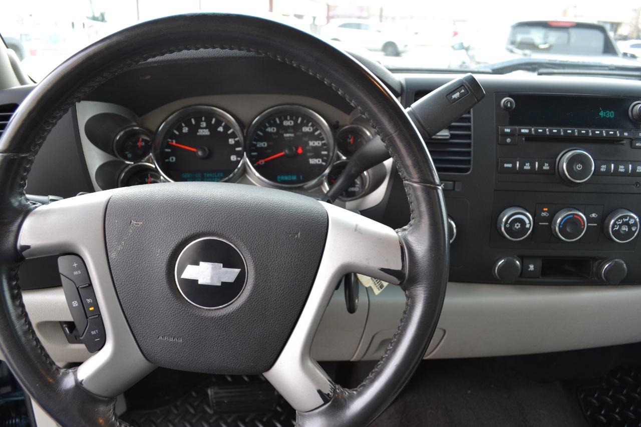 Chevrolet Silverado 2500HD LT Long Box 4WD 2011