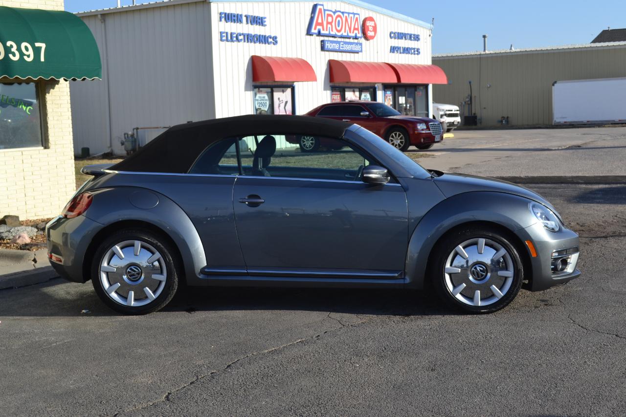 Volkswagen Beetle 2.0T S Convertible 2019