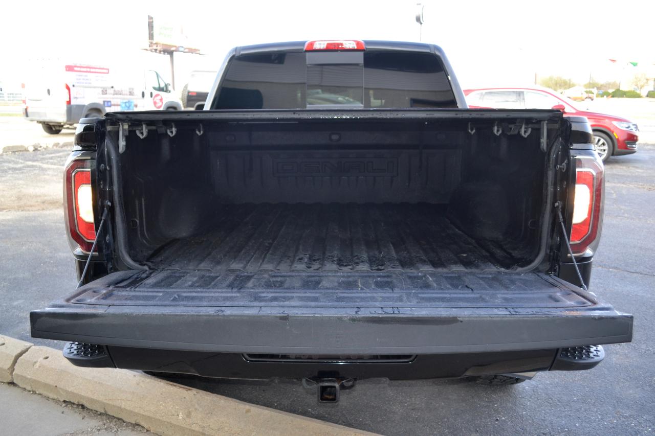 GMC Sierra 1500 Denali Crew Cab Long Box 4WD 2018