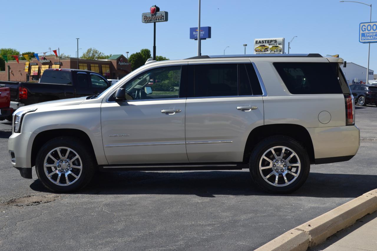 GMC Yukon Denali 4WD 2017