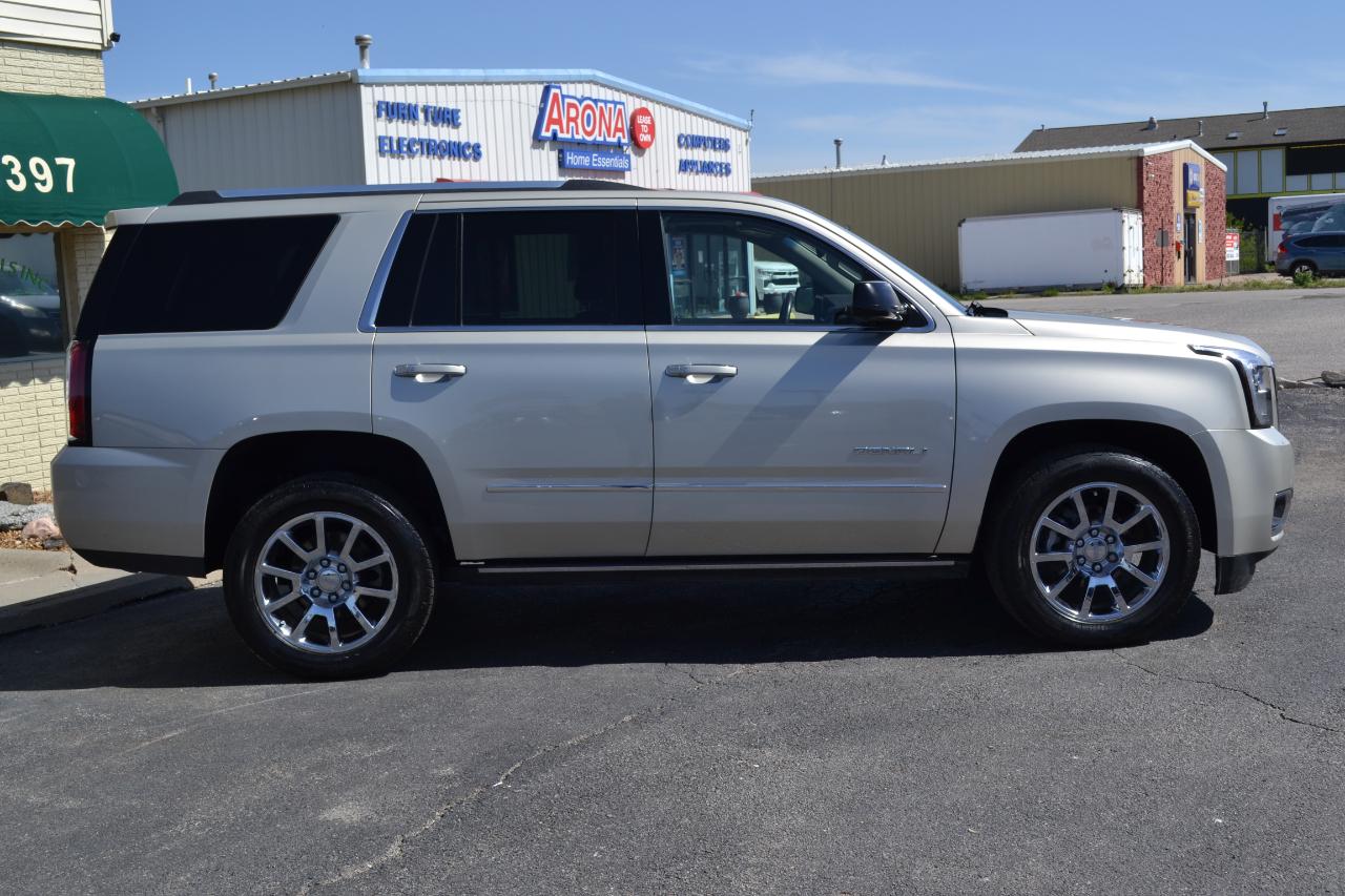 GMC Yukon Denali 4WD 2017