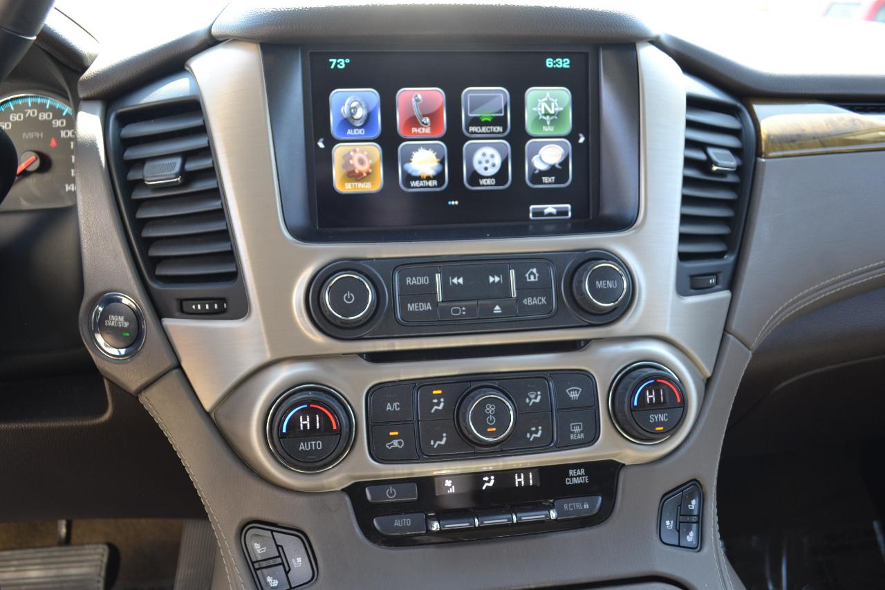 GMC Yukon Denali 4WD 2017