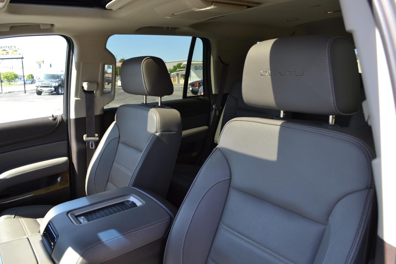 GMC Yukon Denali 4WD 2017