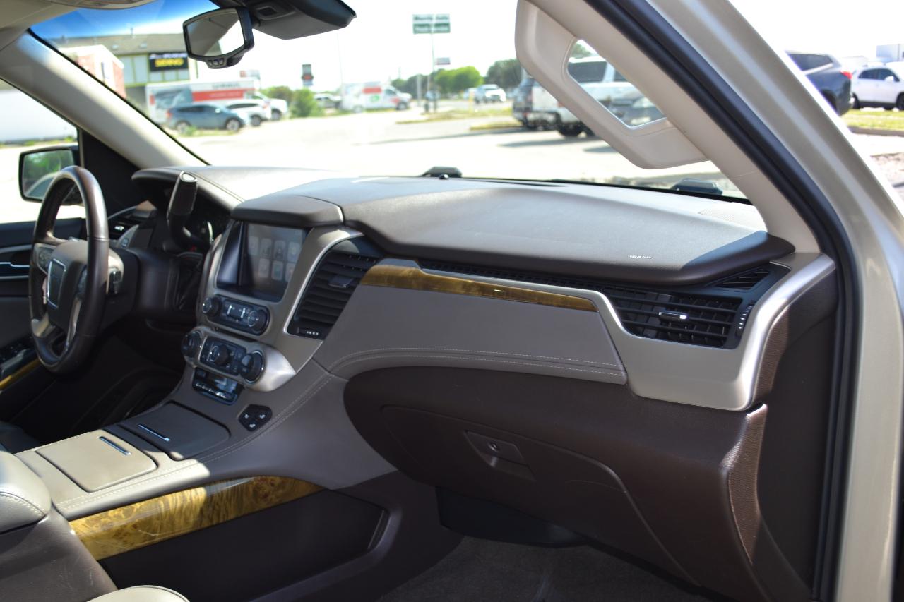 GMC Yukon Denali 4WD 2017