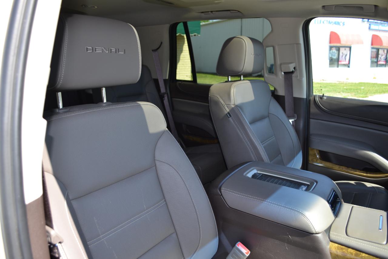 GMC Yukon Denali 4WD 2017