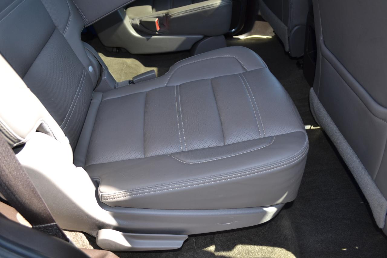 GMC Yukon Denali 4WD 2017