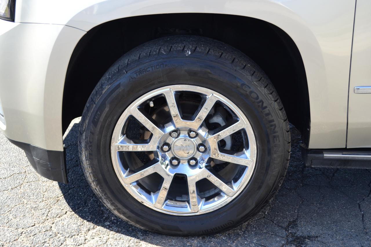 GMC Yukon Denali 4WD 2017