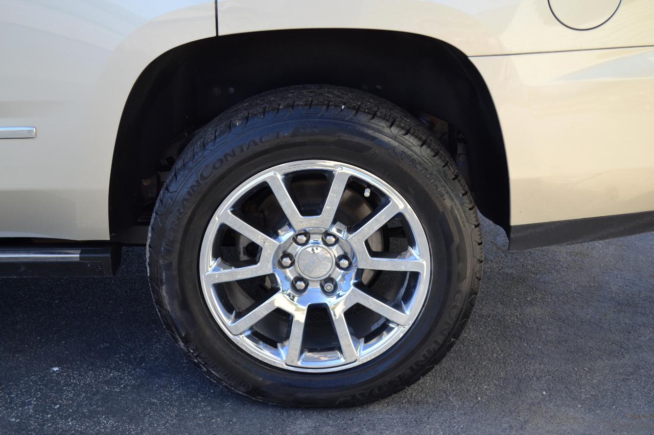 GMC Yukon Denali 4WD 2017
