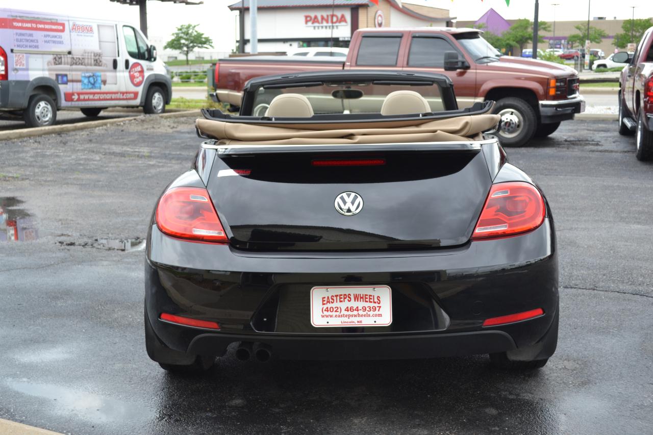 Volkswagen Beetle 1.8T Convertible 2015