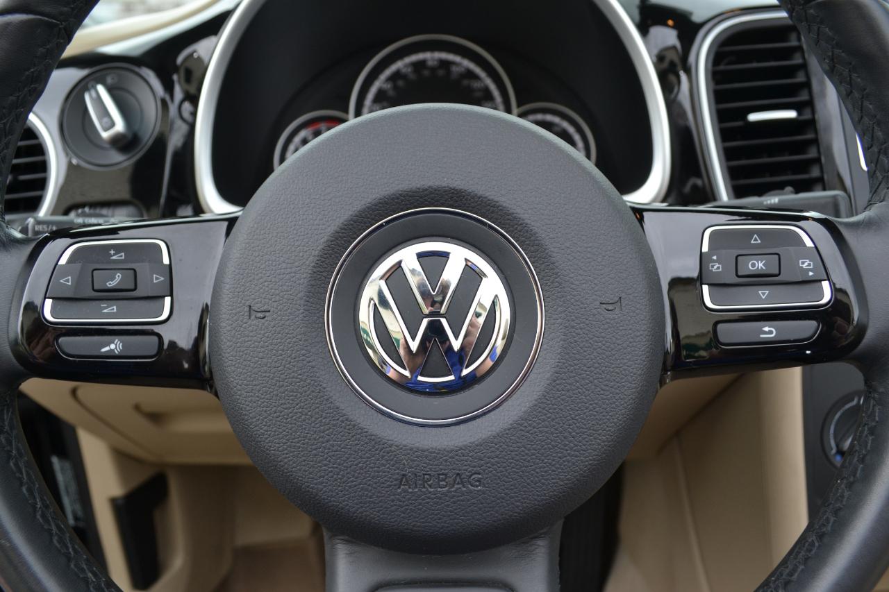 Volkswagen Beetle 1.8T Convertible 2015