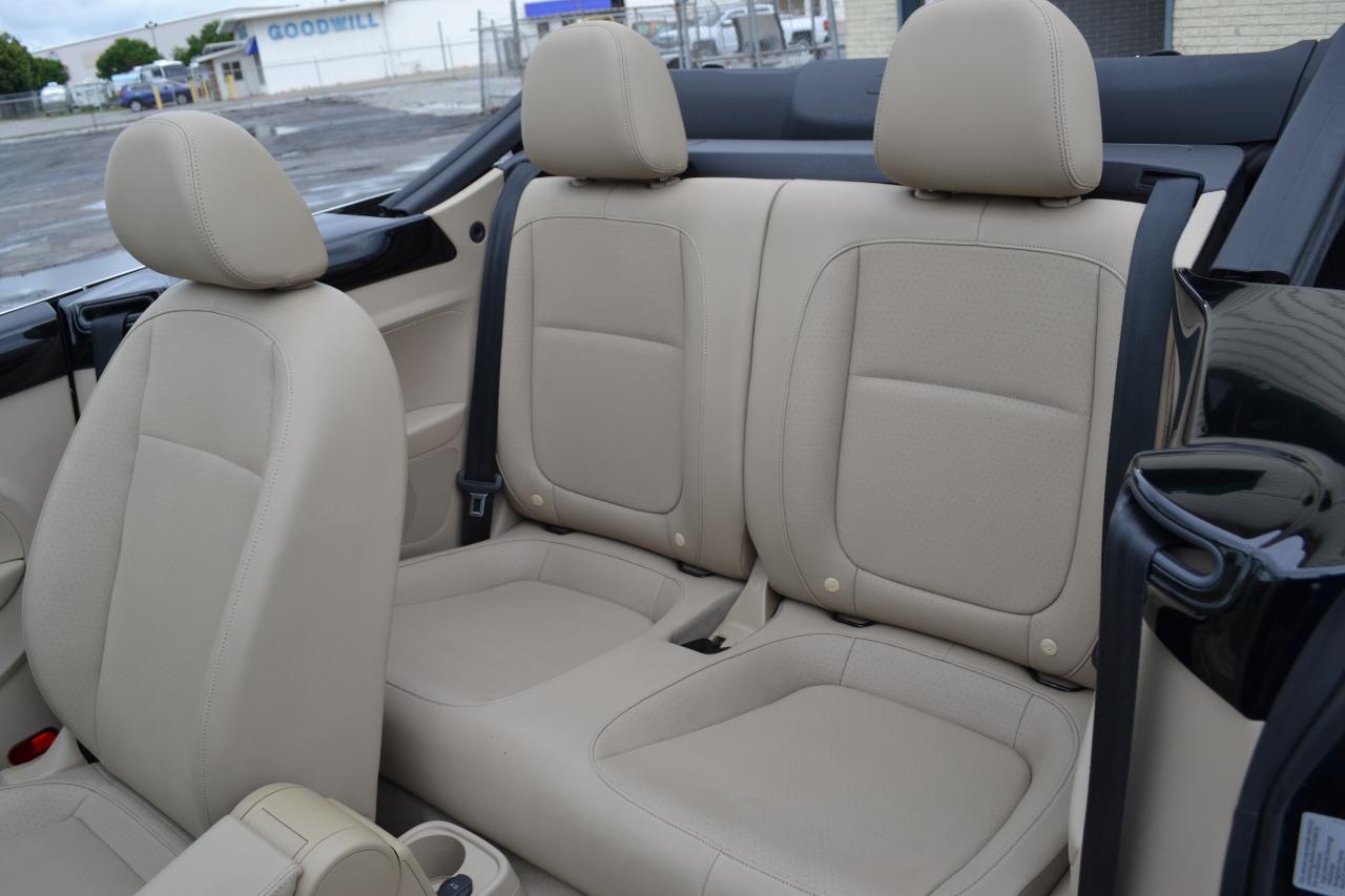 Volkswagen Beetle 1.8T Convertible 2015
