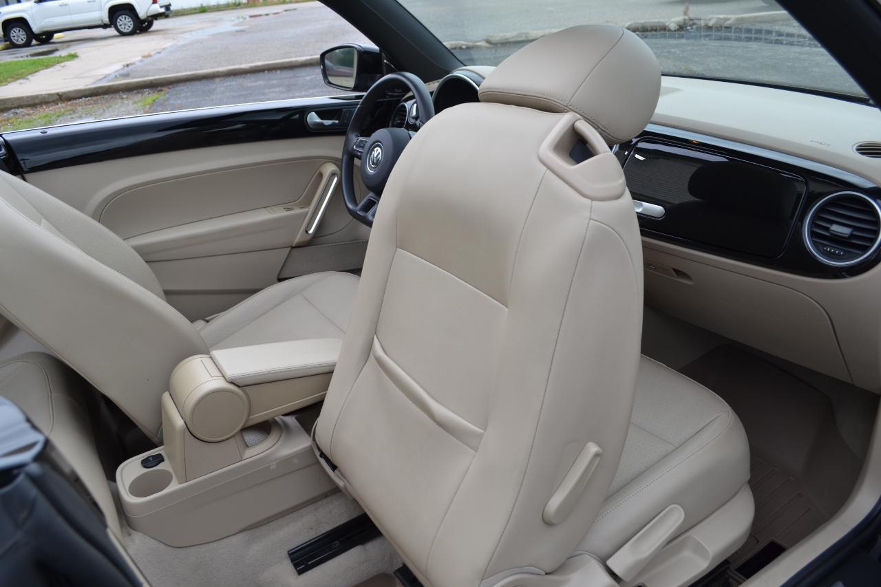 Volkswagen Beetle 1.8T Convertible 2015