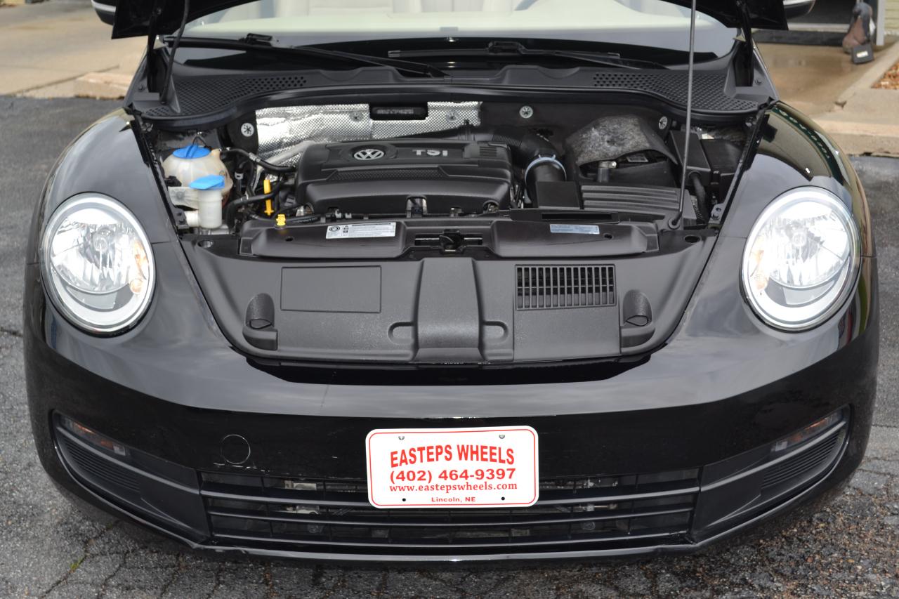 Volkswagen Beetle 1.8T Convertible 2015